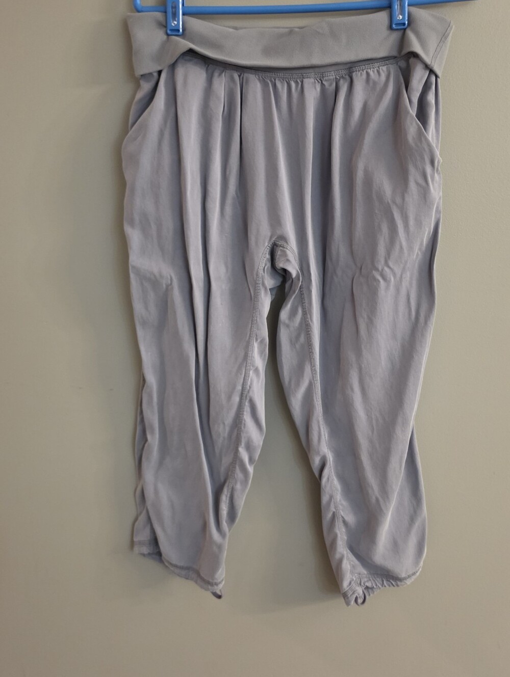 Lululemon Silk Capris